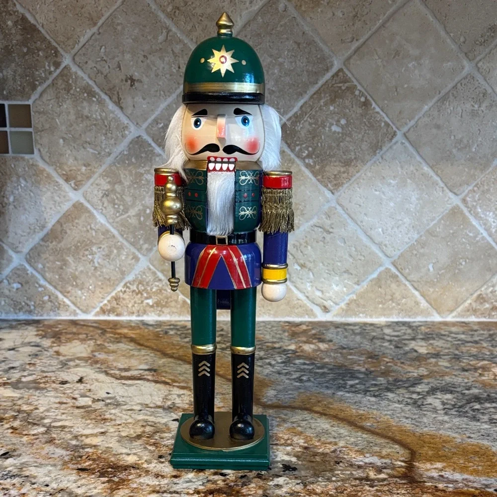 Vintage PIER 1 Imports 12” Nutcracker Wood Figurine Holiday Christmas Soldier